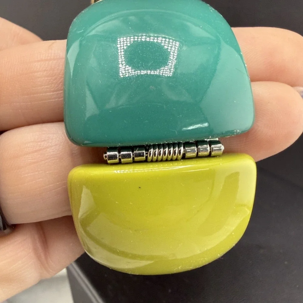 Vintage John‎ Wind Bangle Bracelet Acrylic Teal Chunky Signed 6.5